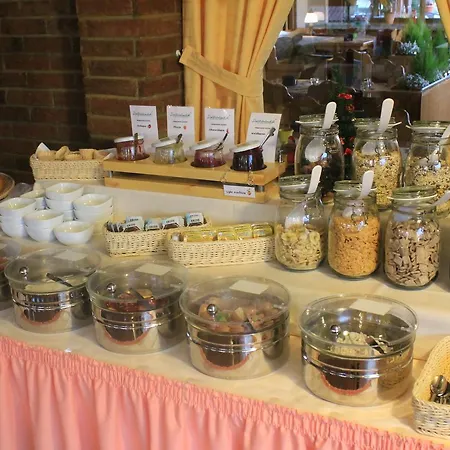 多恩罗森索瓦尔德霍特尔酒店