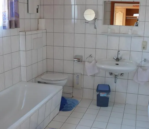 Waldhotel Dornroeschenshoeh Hemfurth-Edersee