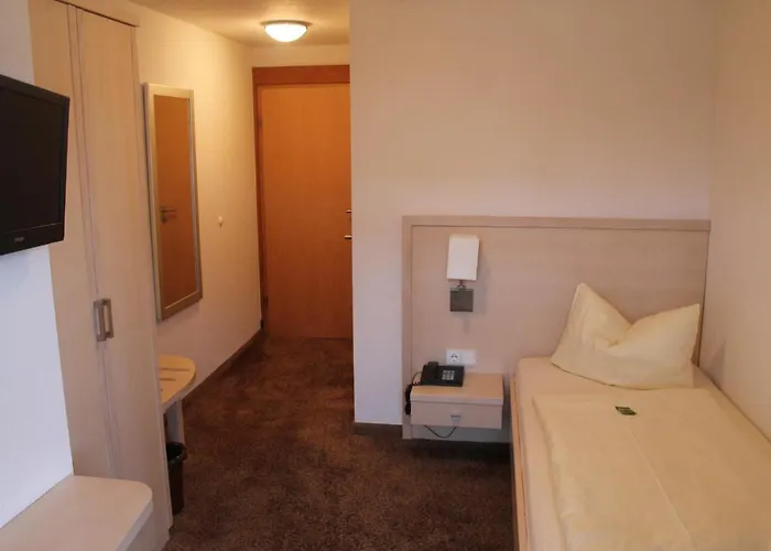 Waldhotel Dornroeschenshoeh Hotel Hemfurth-Edersee